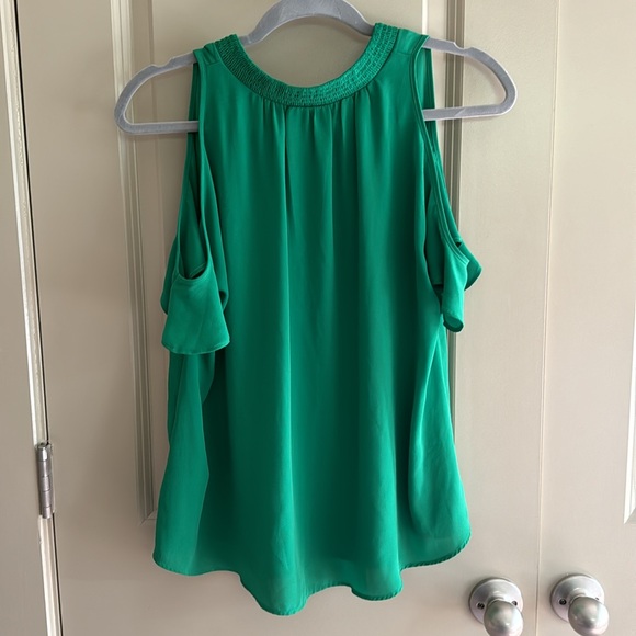 Mossimo cold shoulder top in kelly green size S - Picture 2 of 5